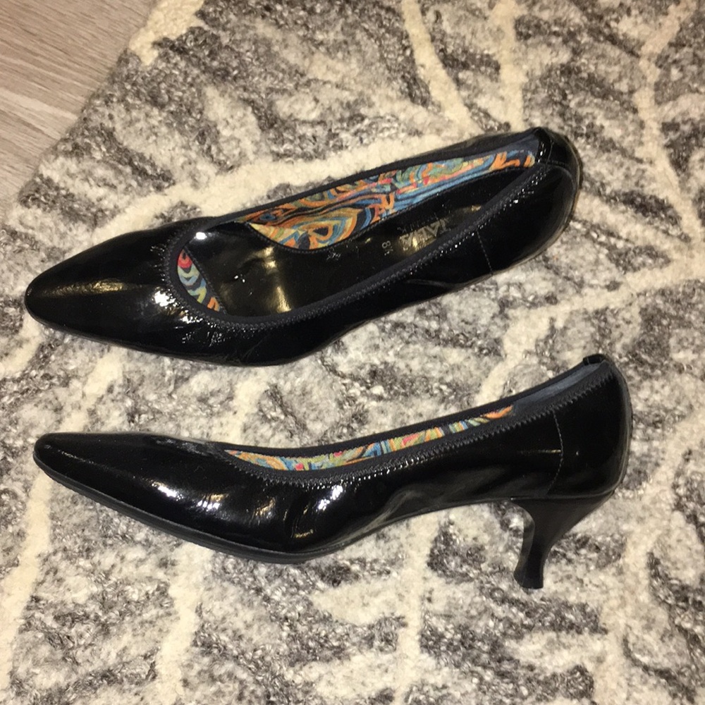Aquatalia Kitten Heels